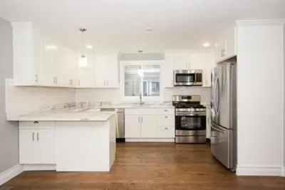 18 Everett Ave #1