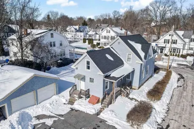16 Forest St