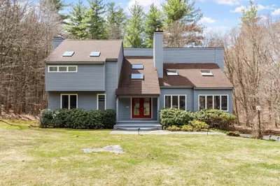781 Strawberry Hill Rd 1