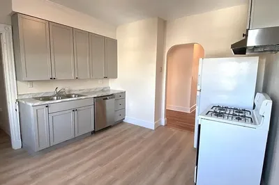 18-20 North High St #4 1