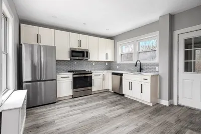 483 Union St 1