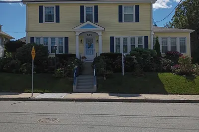 333 Langley St 1