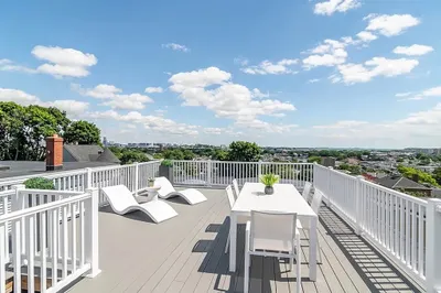 19 Peverell St #3 1