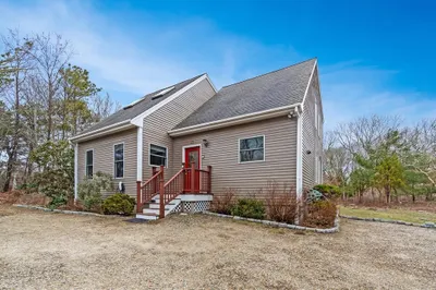 13 Saddle Club Rd 1