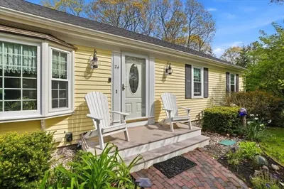 24 Starlight Dr