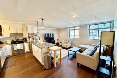 1 Prescott St #105