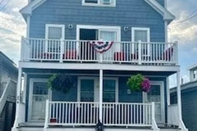 84 Railroad Ave #B