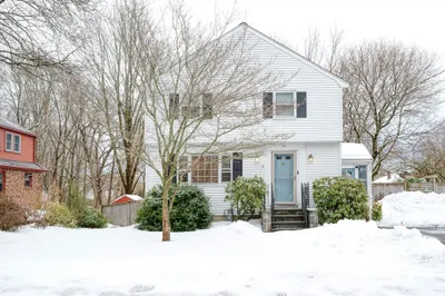 25 Kingman Ave 1