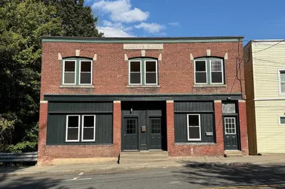 3 Bridge St