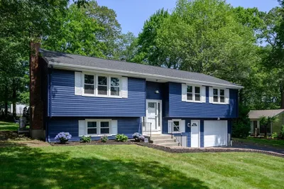 24 Elizabeth Rd 1