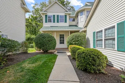 58 Village Circle #58