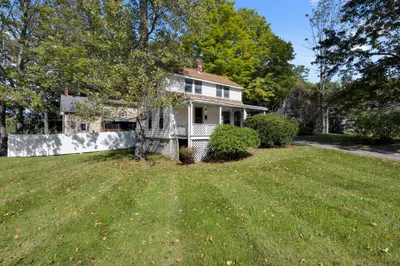 3 Fullam Hill Rd 1
