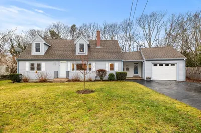 33 Mooring Ln 1