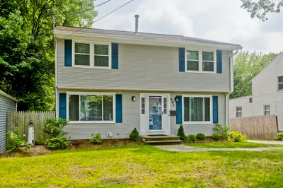 391 Plumtree Rd 1