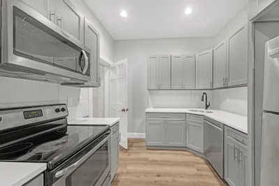 858 Huntington Ave #3
