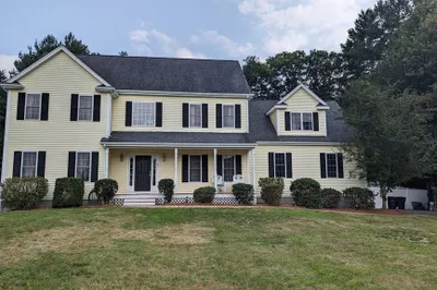 279 Prairie St 1