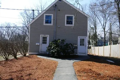 119 Great Rd #B