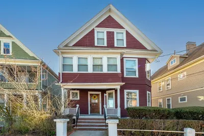70 Walden St
