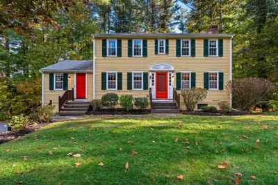 16 Agawam Road 1