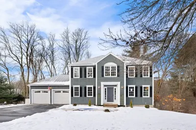4 Spindle Tree Ln 1