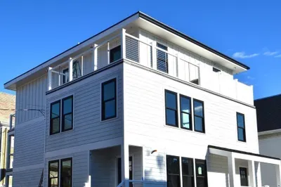 35 Hunnewell Ave #2