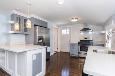 72 Main St #2 1