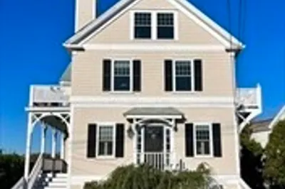 84 Summer St #2