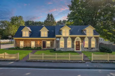106 Holliston St 1