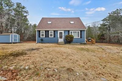 189 Ship Pond Rd 1