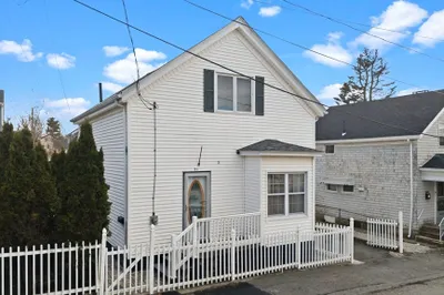31 Sachem St 1