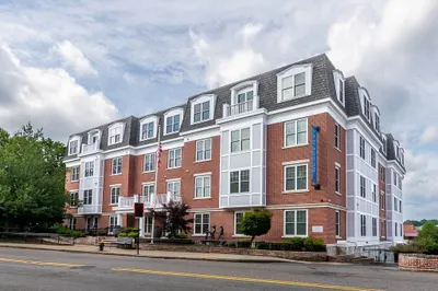 446 Belgrade Ave #201 1