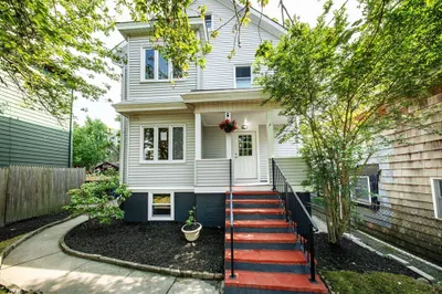 121 Horton St