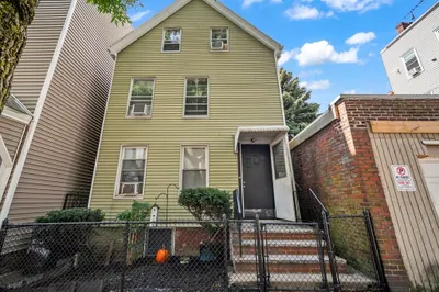 125 Putnam St