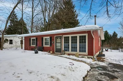 289 Hatfield Street 1