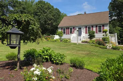 25 Fairbanks Ct 1