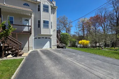 27 Middlesex Ave