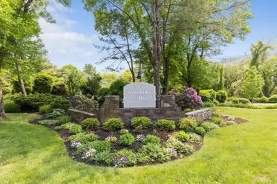 403 Tuckers Ln #403 1