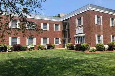 75 Union Ave #200 1