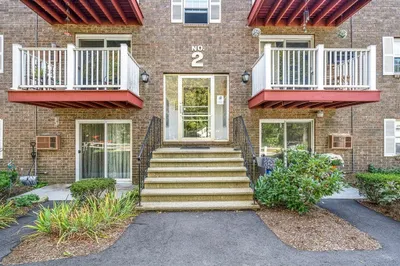 2 Brown Ave #2-52