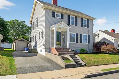 269 Calvin St
