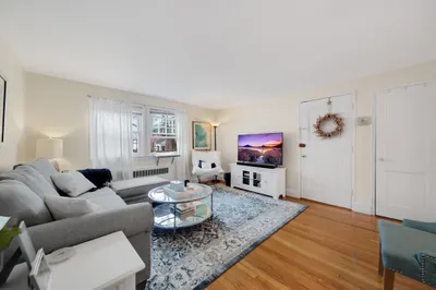 930 Massachusetts Ave #5 1