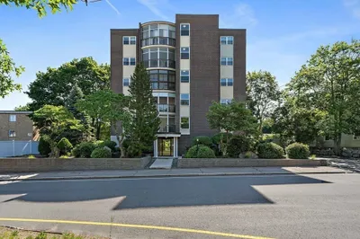500 Willard St #303