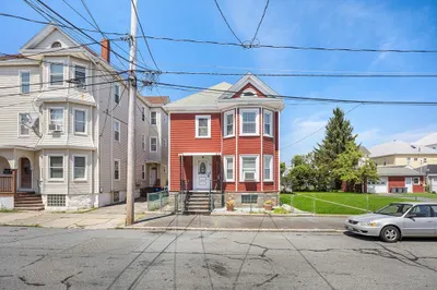 93 Sidney St