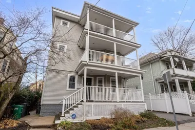 17 Copley Street #1
