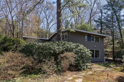3 Compton Cir 1