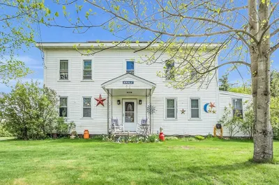 91 Highland St 1