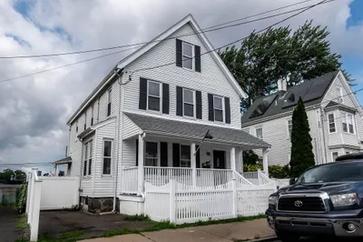 83 Corbet St #2