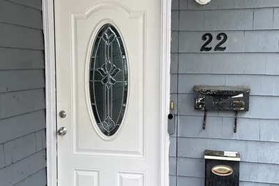 22 Thorne St.