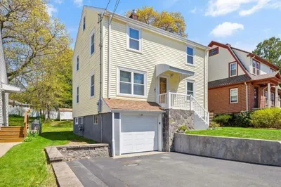 43 Brewster Rd