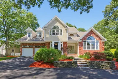30 Rossi Ln 1
